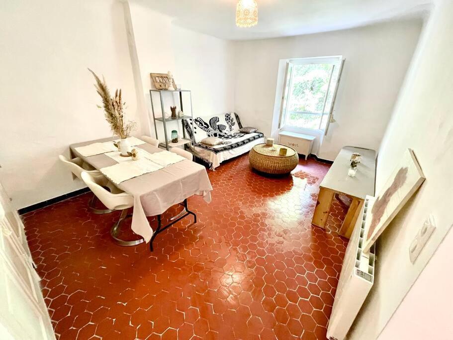 Bel Appartement A Villecroze 维勒克罗兹 外观 照片